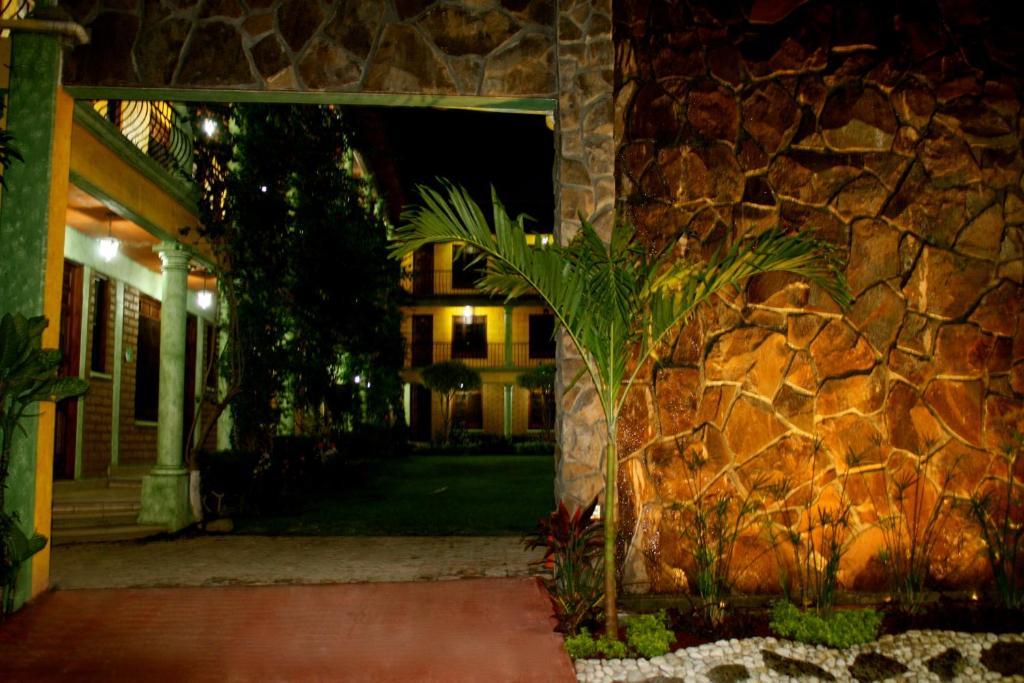 Hotel Оакстепек Екстериор снимка